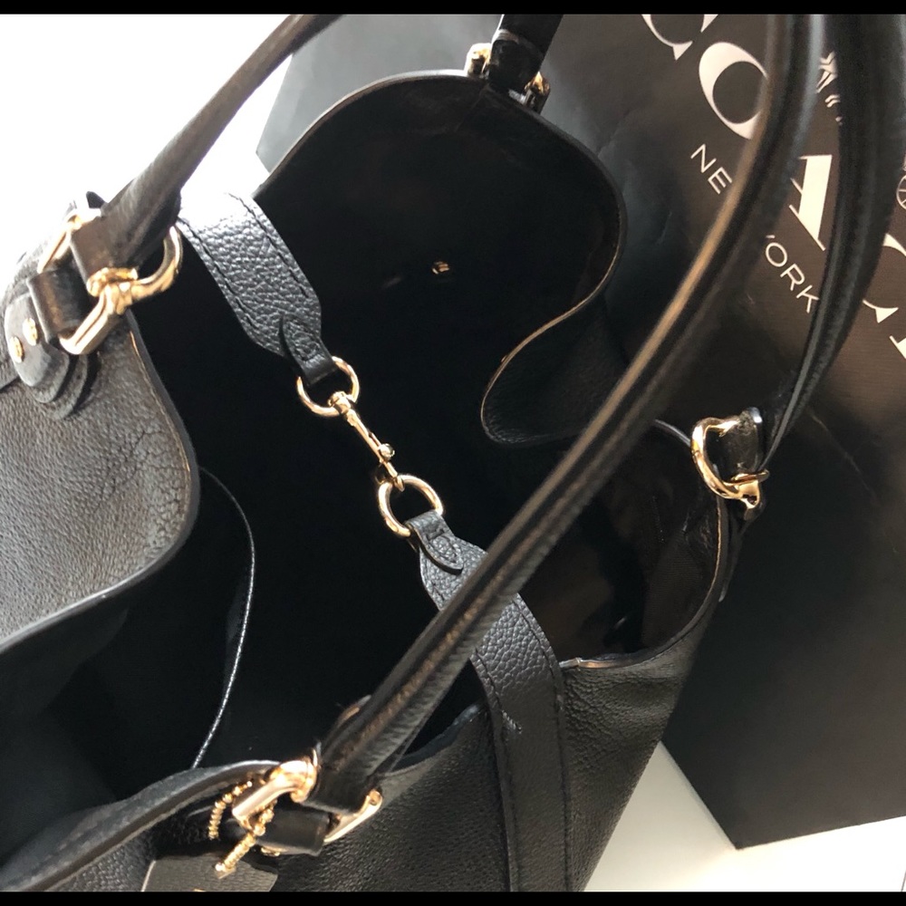 Coach Satchel Bag (comes with storage bag)